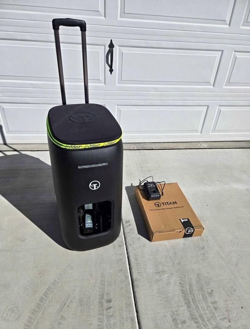 Titan One Pickleball Machine