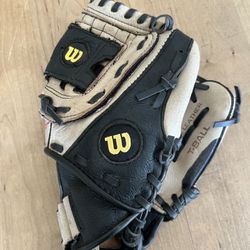 Wilson AD450 D10 10” Youth Leather Baseball T-Ball Glove Excellent Condition!