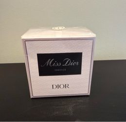 Miss Dior Essence Perfume