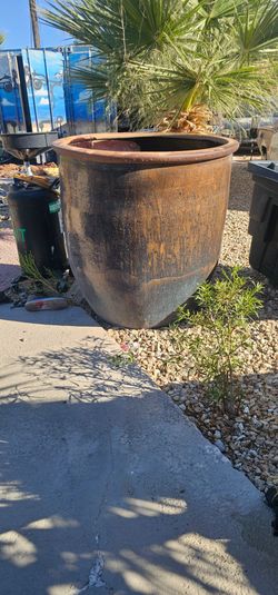 Outdoor pot