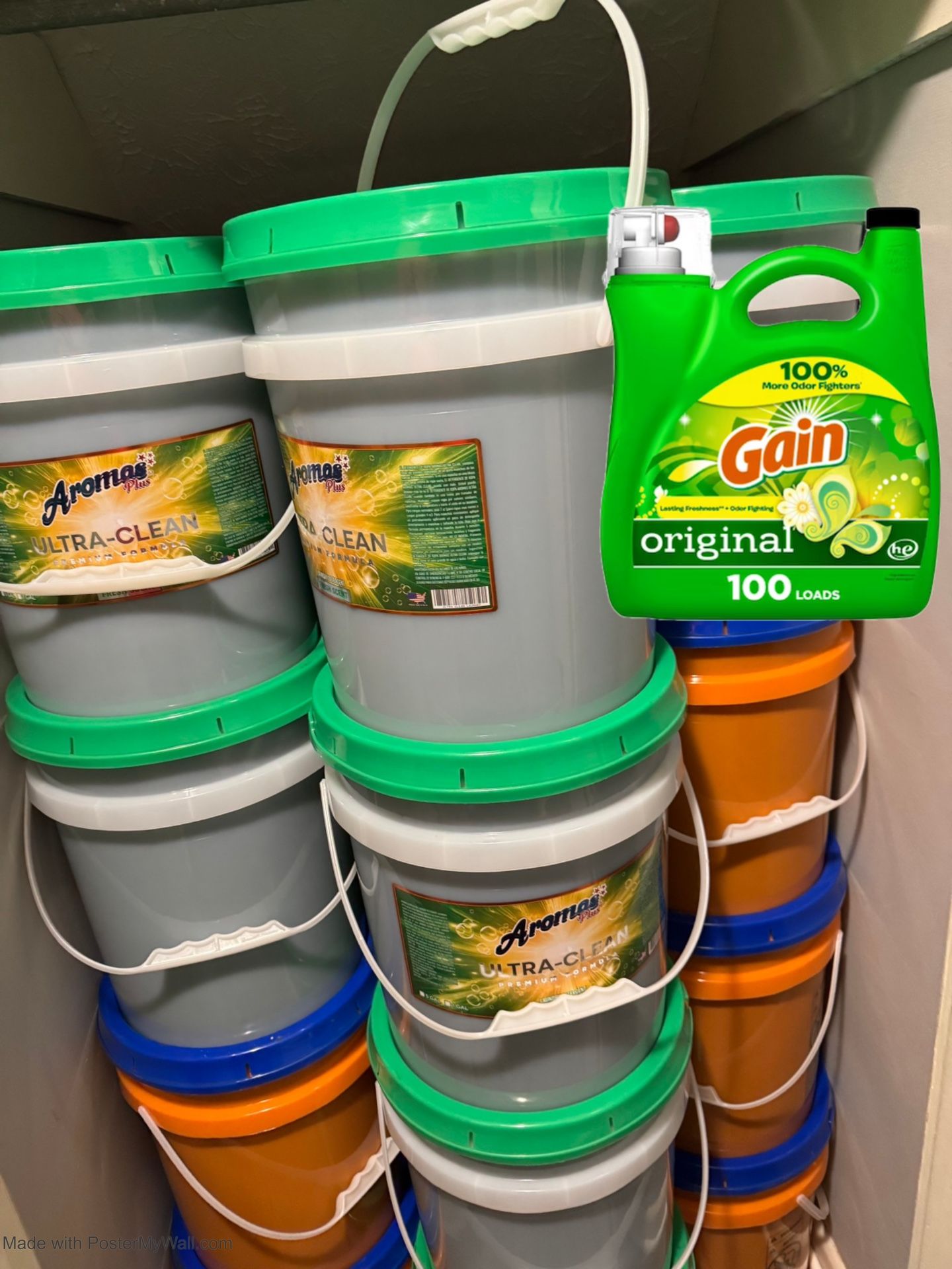 NEW DETERGENT 5 GALLONS New!!