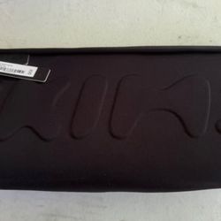 SKIMS Makeup Bag