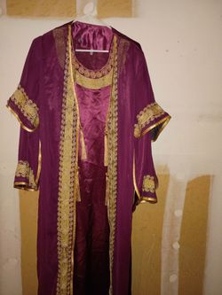 Moroccan burgundy Kaftan with Gold Embroidery
