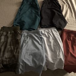 Lululemon Pace Breaker Linerless short 7” $35 ea