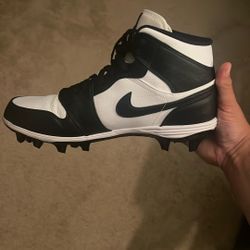 Jordan Cleats Size 10