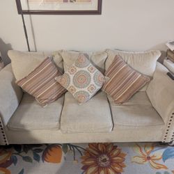Pull Out Bed Couch And Accent Chair