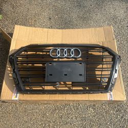 2017-2020 Audi A3 S Line - S3 Quattro Center Grille USED OEM 8V5-853-651-T
