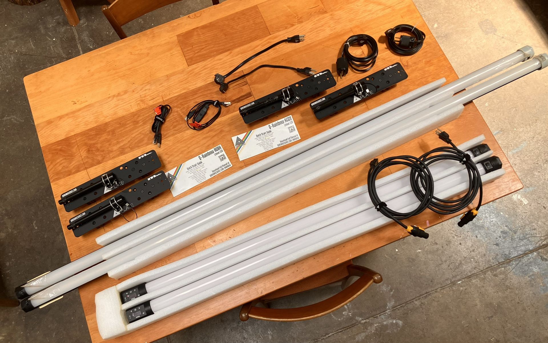 4 Quasar Linear LED lights