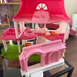 Fisher-Price Little People Dream Dollhouse