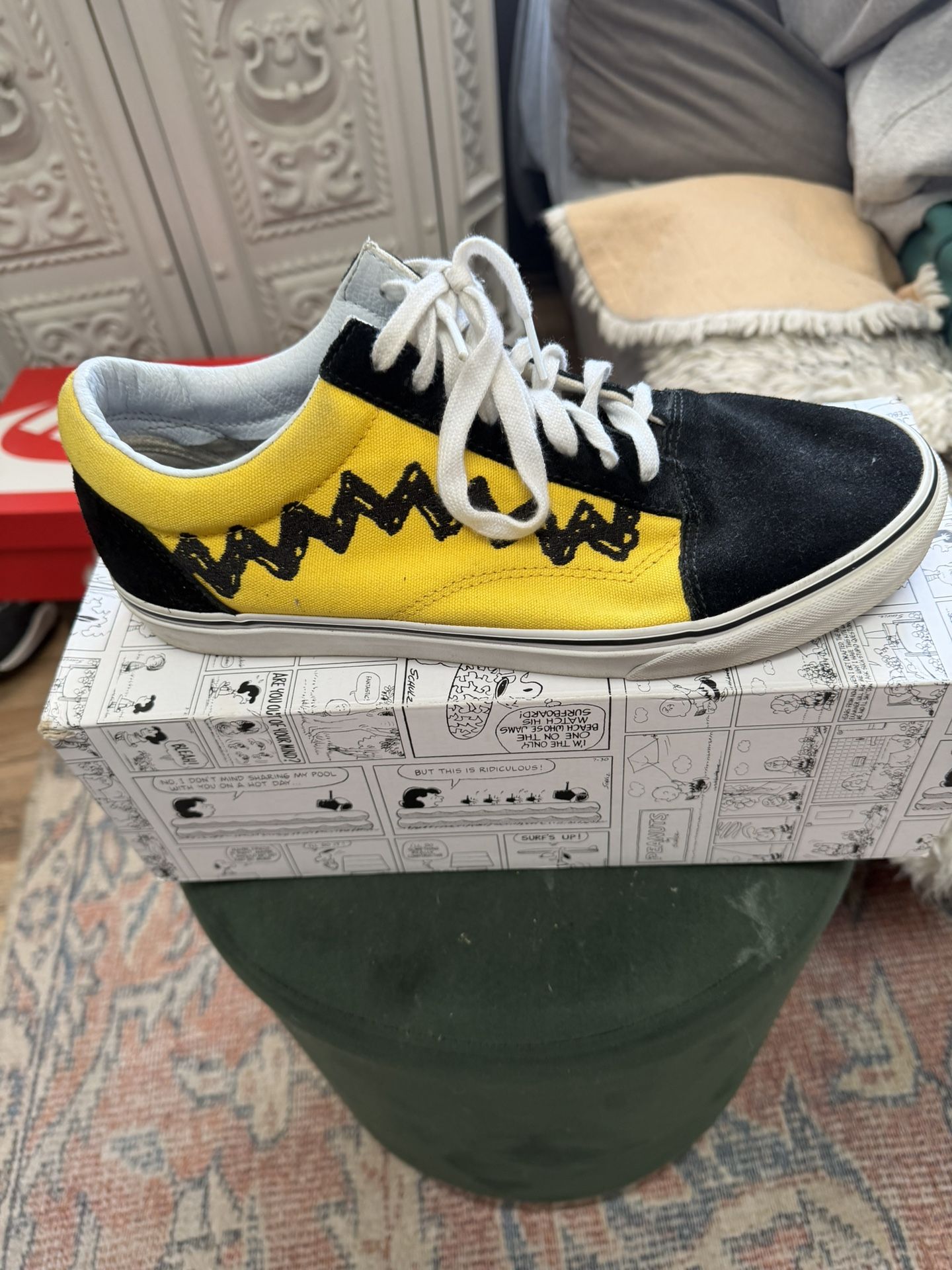 Vans Peanuts Charlie Brown