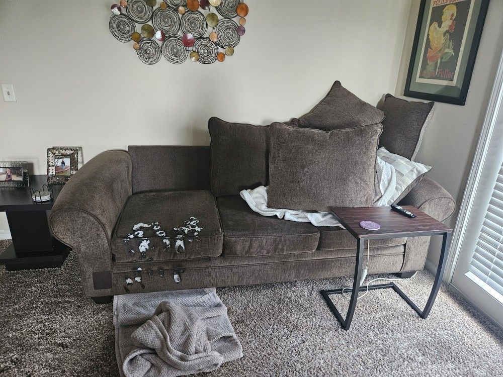 Free Furniture
