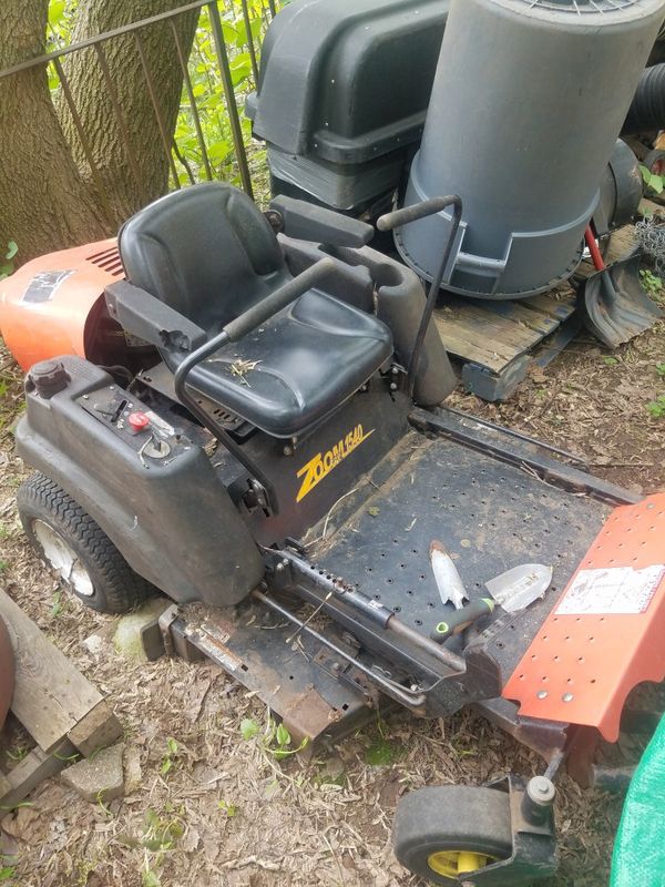 Ariens Zoom 1540 zeroturn Parts and Repair with power bagger for Sale