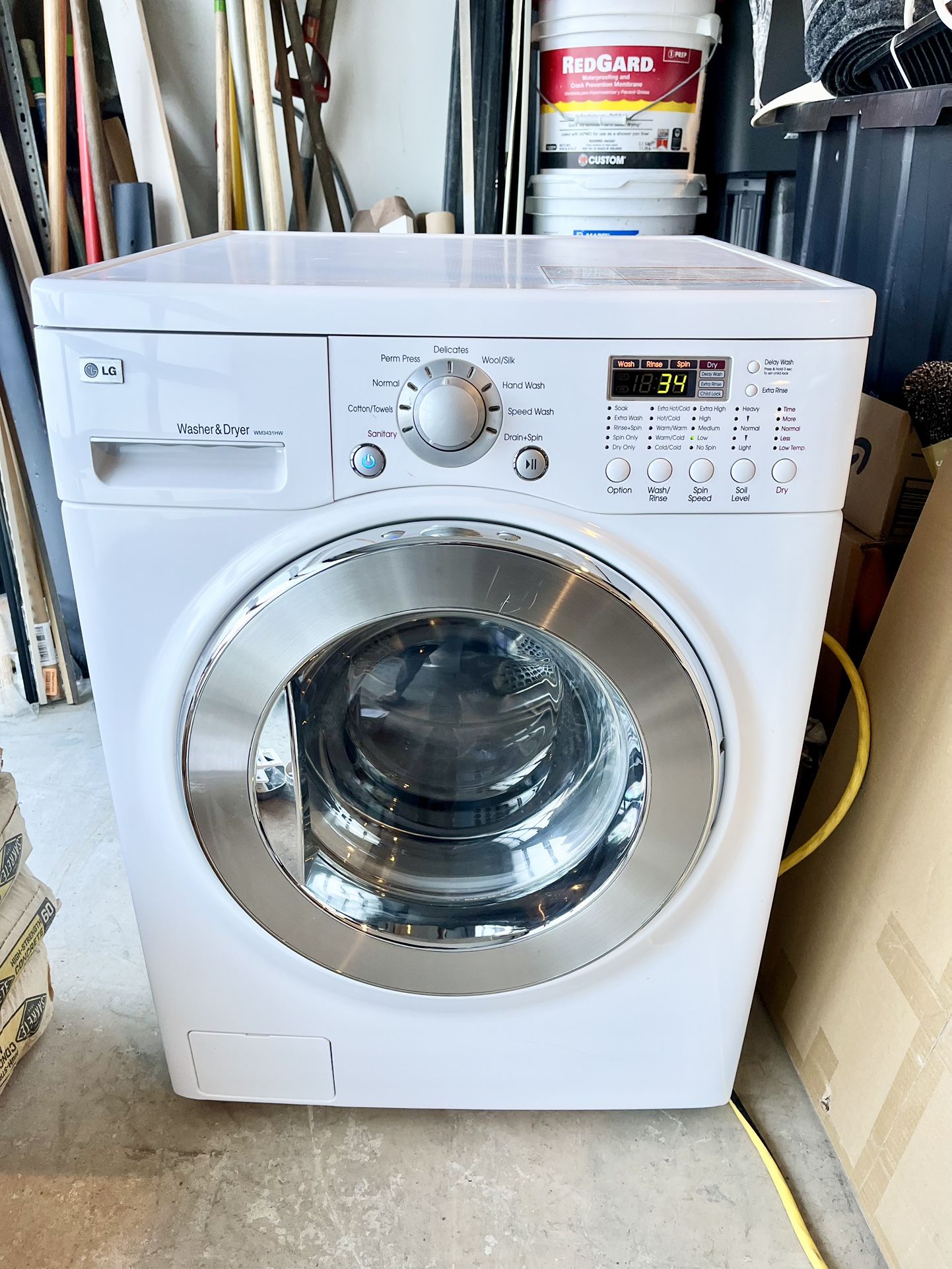 Nice Compact LG Washer and Dryer Combo! Non Vented!