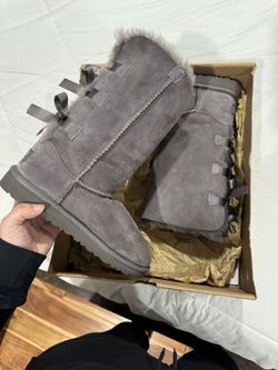 uggs size 4