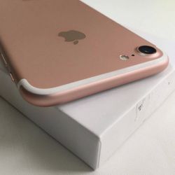 iPhone 7 32gb 🍏🍏🔥🔥🔥PRICE DROPPED 🔥🔥🔥🔥unlocked excellent condition! $159🍏🍏🔥🔥