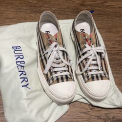 Burberry Men Shoes