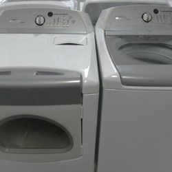 Whirlpool Washer and Dryer Set