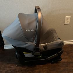 Nuna Carseat 