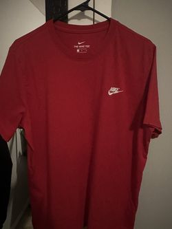 Men nike tshirts L