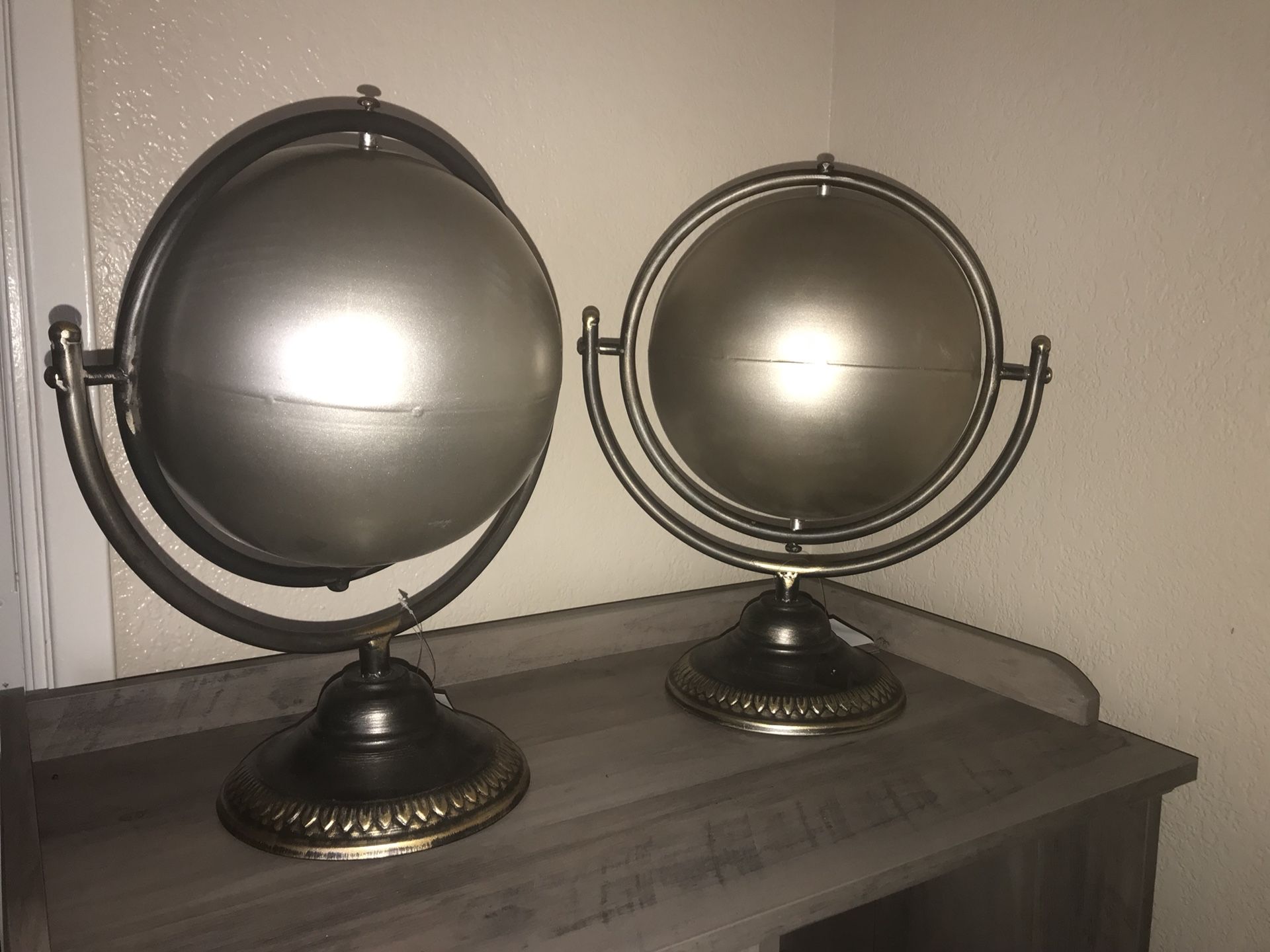 Metal globe decor