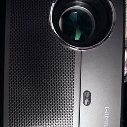 Amazon $300 auto focus projector touch screen open box
