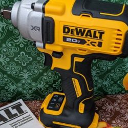 DEWALT 20V MAX XR LITHIUM-ION BRUSHLESS CORDLESS  VARIABLE SPEED  1/2 IN MID-TORQUE IMPACT WRENCH  (TOOL-ONLY)