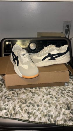 Women’s Shoes