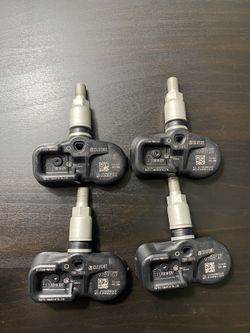 Toyota OEM. Tire Pressure Monitoring Sensor