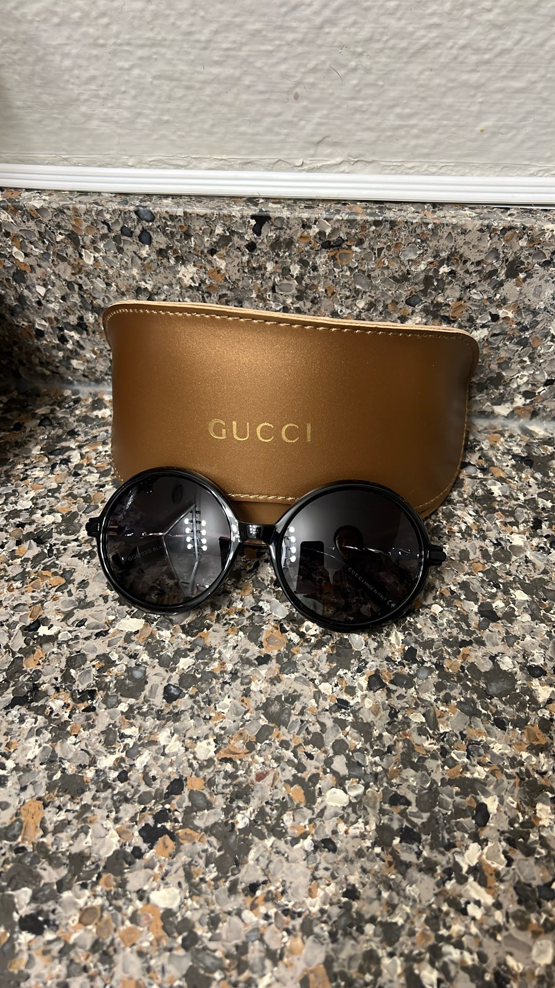 Lady’s GUCCI Sunglasses