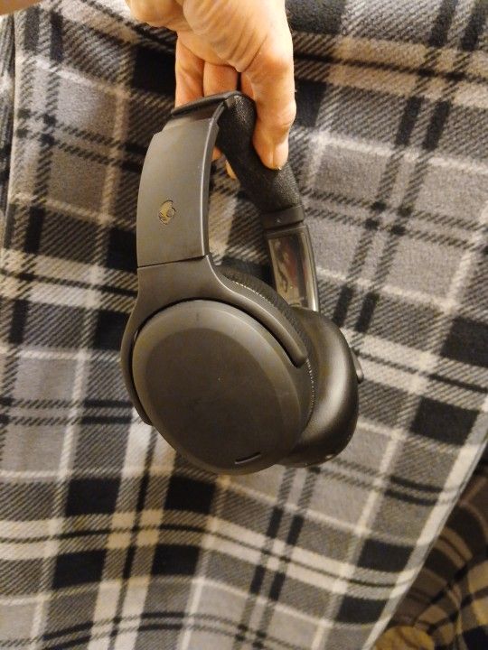 Skullcandy Crusher ANC2 Pretty Much Brand New Head Phones They Bump And Sound crustaceans Clear