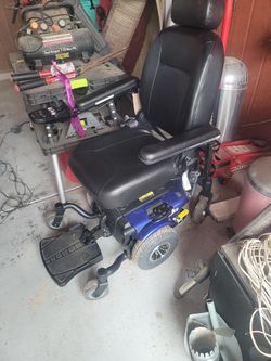 Pride Jeezy J6 Power Chair