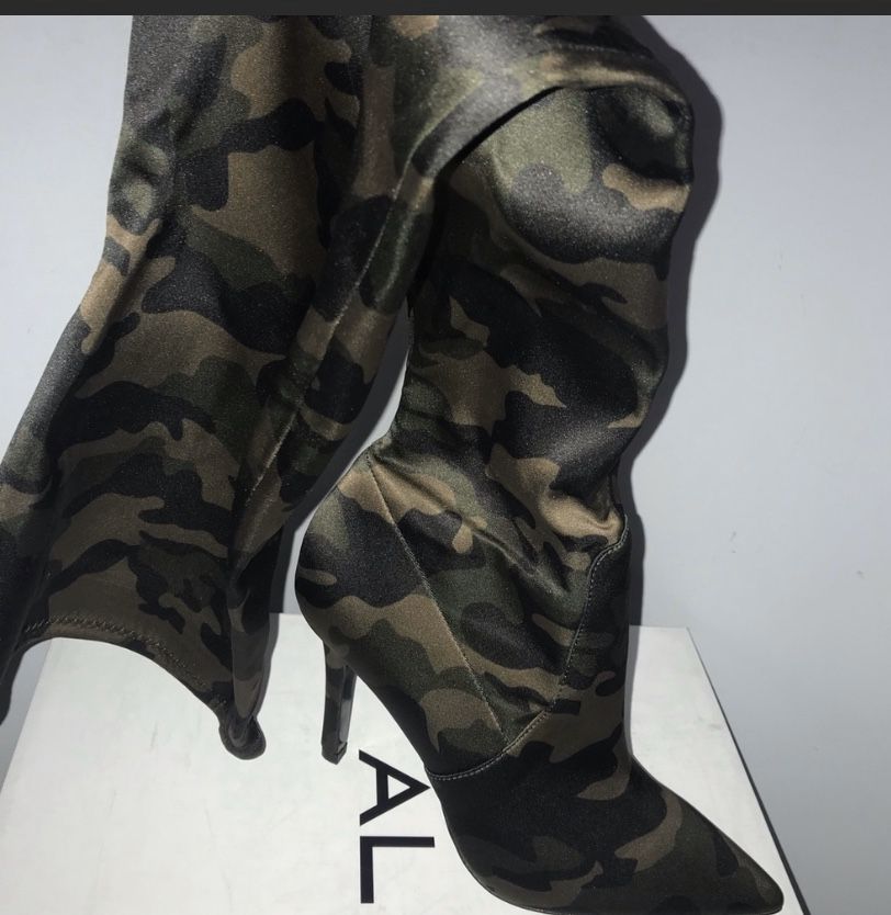 Aldo Camouflage boots