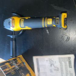 Power Tools Brand New Grinder Dewalt 20v!!!!!