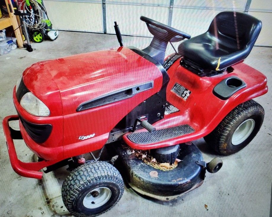 Craftsman LT3000 42inch Riding Mower ( Not Running)