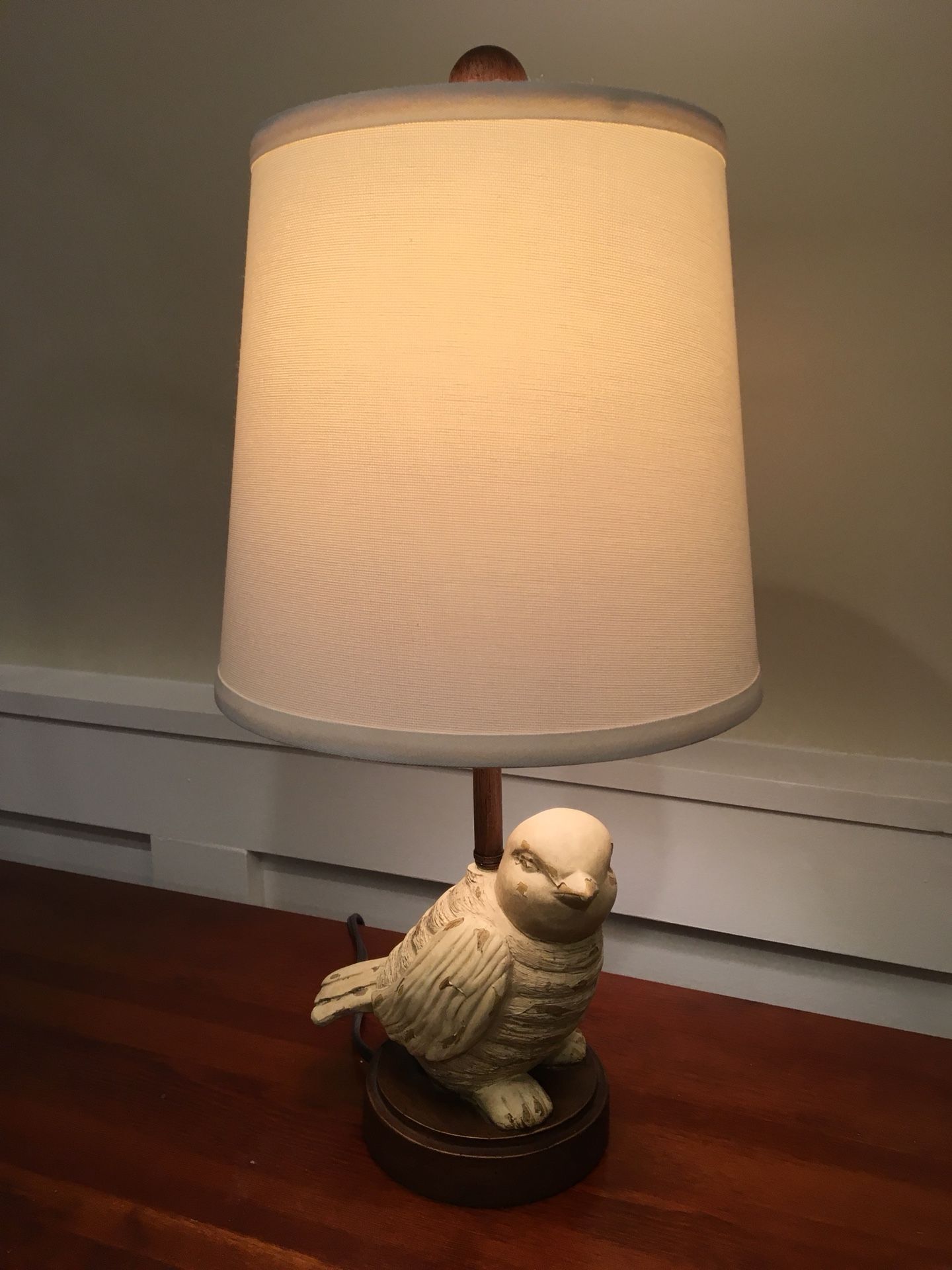 Decorative Accent Bird Lamp - Distressed