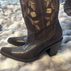 Brown Cowgirl Boots 