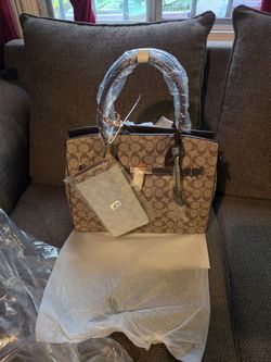 perfumes y carteras