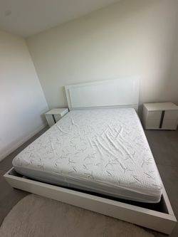 Large King size bed and mattress