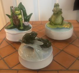 Ceramic Frog Trinket Boxes Set of 3