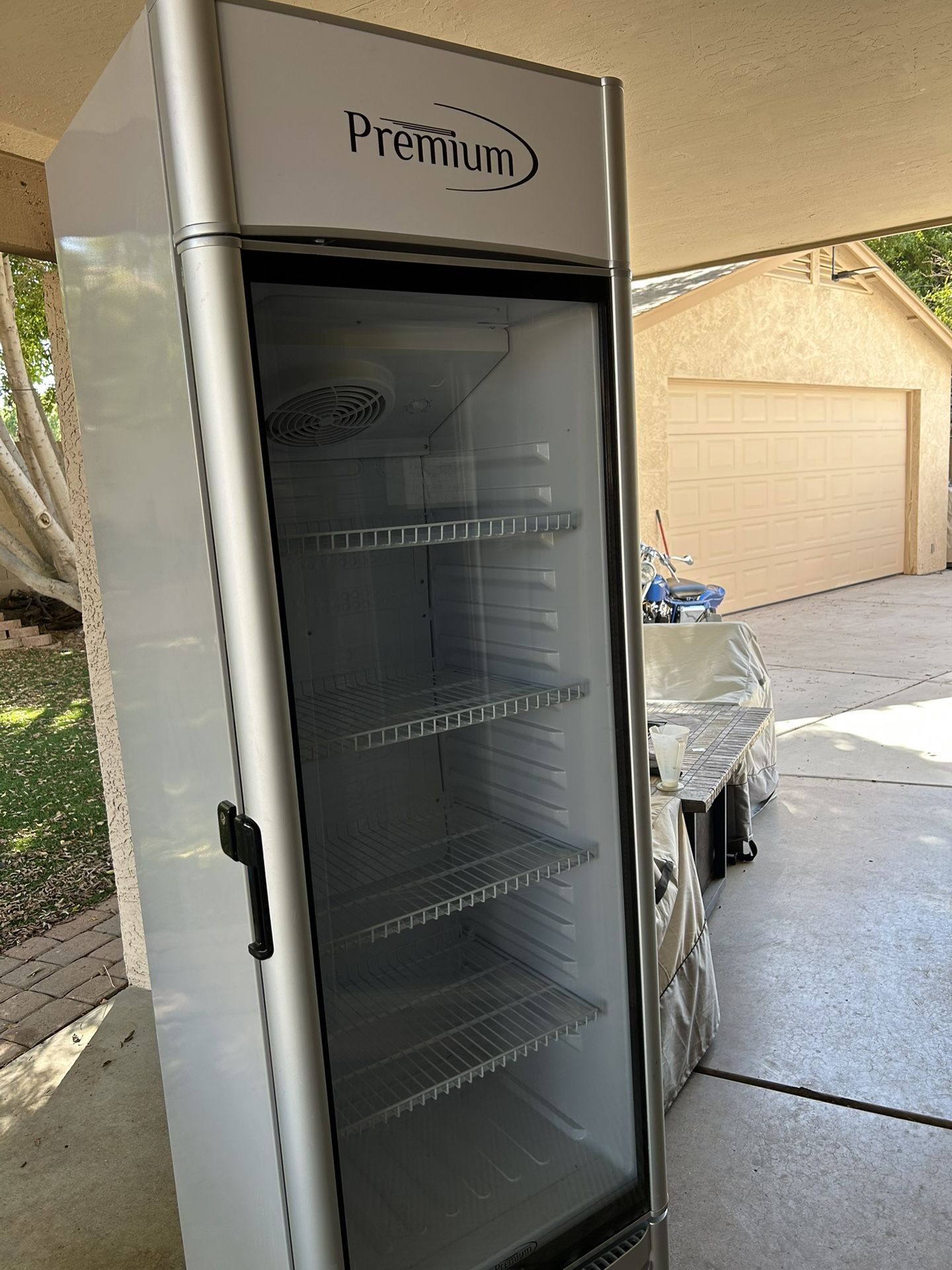 Refrigerator
