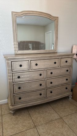 Ashleys Furniture Bed Room Set -Queen