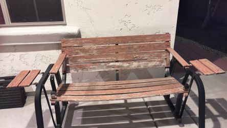 Swing bench for outdoor