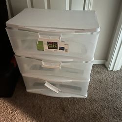 Free 3 Drawer Storage 