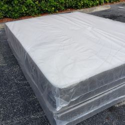 NEW QUEEN-SIZE MATTRESS & BOX SPRING - 2PC