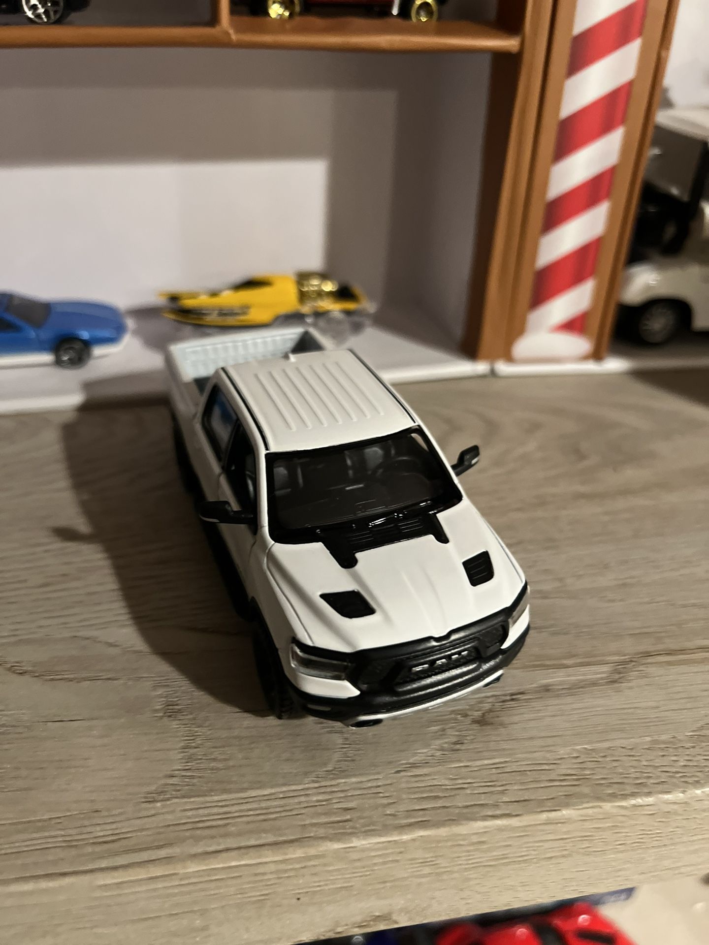 RAM TRUCK DIECAST MODEL CAR(white) 