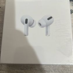 Wireless Earbuds EarPods  With Charging Case New In Package 