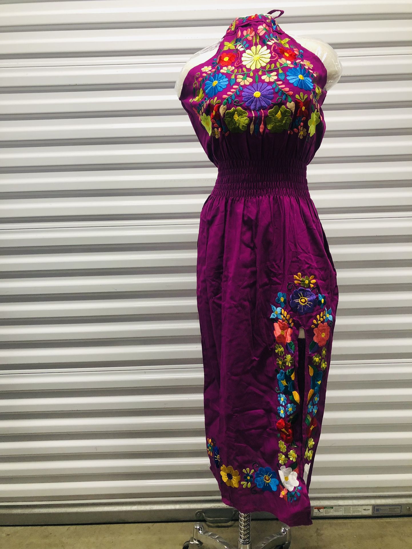 Mexican Dress Size M. Color purple 
