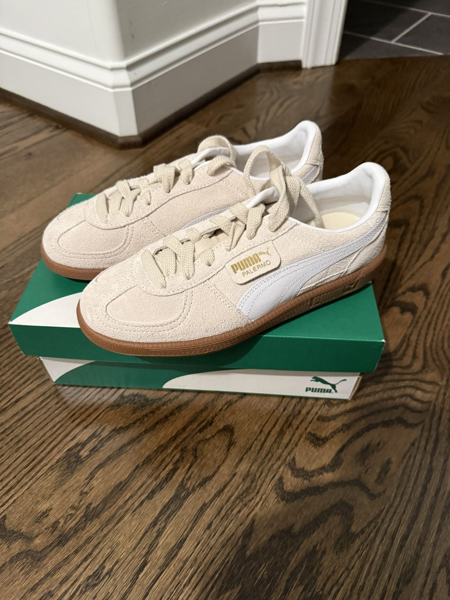 Woman’s Puma Sneaker