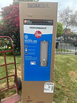 NEW RHEEM 40 GALLON WATER HEATER 6YR WARRANTY