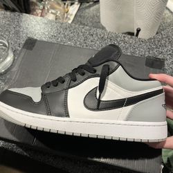 Jordan 1 Low Shadow Toe 